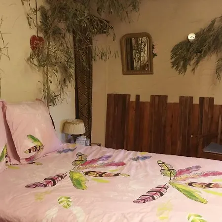 Basse-cour De Montin Au 256 Chemin De La Rocaille A 38510 Vezeronce Curtin Bed & Breakfast
