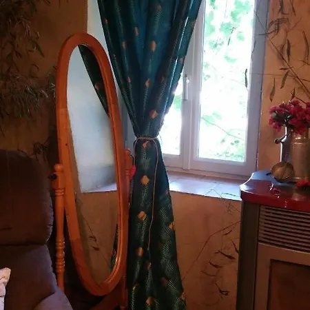 Basse-cour De Montin Au 256 Chemin De La Rocaille A 38510 Vezeronce Curtin Bed & Breakfast *
